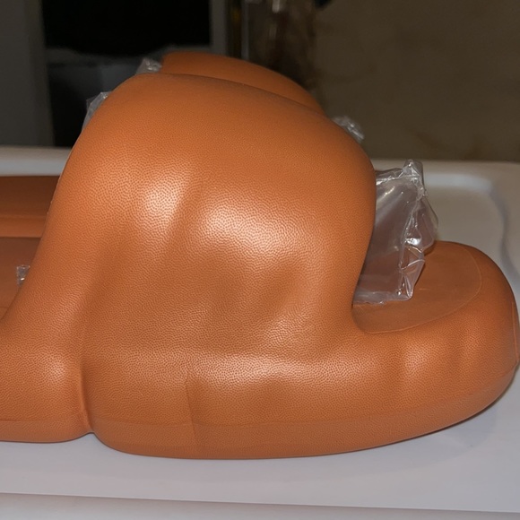 EVA Foam Cloud Puffed Slides size 9-10 Mens New Rust Orange - Picture 3 of 16